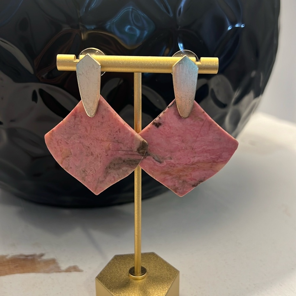 Kendra Scott, gold and pink stone statement earrings